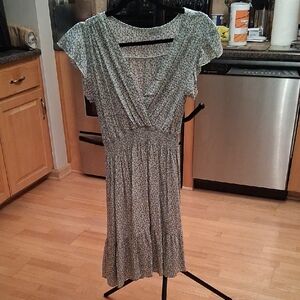 Elegant Green Floral Midi Dress